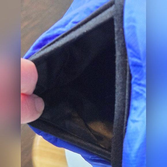 Helly Hansen Reversible Puffer Vest Blue Black Size M Streetwear Cozy Fall - Picture 8 of 10